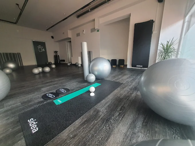 Sala Pilates e Yoga attrezzata